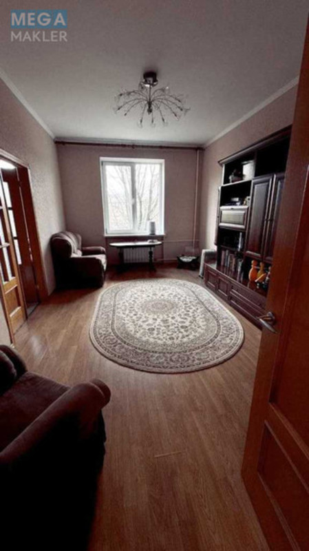 Продаж 3 кімнатної квартири (82/53/10), 2 пов. 5 пов. будинку, <a class="location-link" href="/kiev/" title="Недвижимость Київ">Київ</a>, <a class="location-link" href="/kiev/solomenskij/" title="Недвижимость Солом'янський район">Солом'янський р-н</a>, Іскрівська вул., 1 (изображение 11)