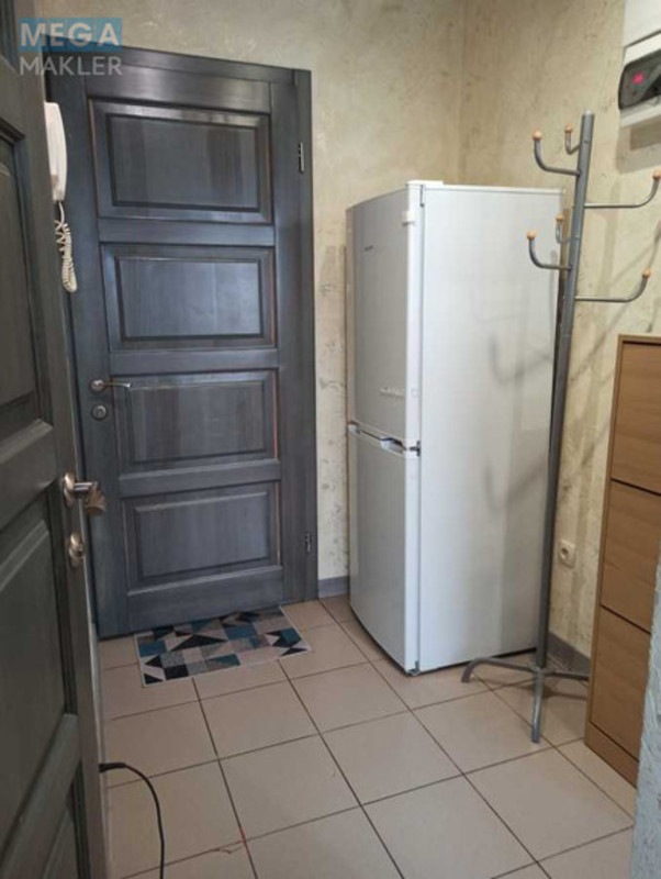 Продаж 1 кімнатної квартири (22/14/4), 6 пов. 9 пов. будинку, <a class="location-link" href="/kiev/" title="Недвижимость Київ">Київ</a>, <a class="location-link" href="/kiev/solomenskij/" title="Недвижимость Солом'янський район">Солом'янський р-н</a>, Чоколівський бульв., 14 (изображение 6)