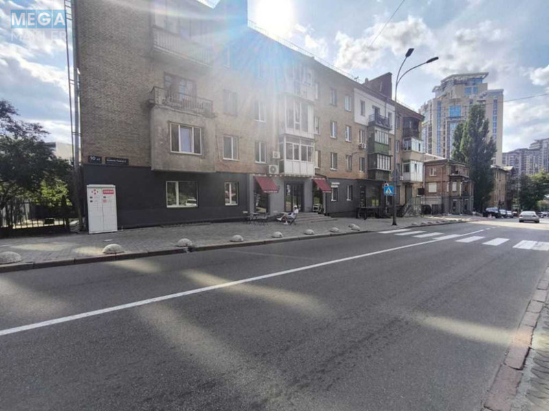 Продаж окремої будівлі/побудови, 270&nbsp;кв.м, <a class="location-link" href="/kiev/" title="Недвижимость Київ">Київ</a>, <a class="location-link" href="/kiev/pecherskij/" title="Недвижимость Печерський район">Печерський р-н</a>, Иоанна Павла ІІ ул., 10/3 (изображение 2)