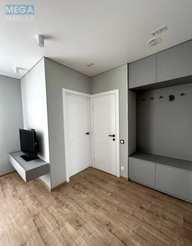 Оренда 1 кімнатної квартири, <a class="location-link" href="/kiev/" title="Недвижимость Київ">Київ</a>, <a class="location-link" href="/kiev/podolskij/" title="Недвижимость Подільський район">Подільський р-н</a>, Ивана Выговского ул. (изображение 4)