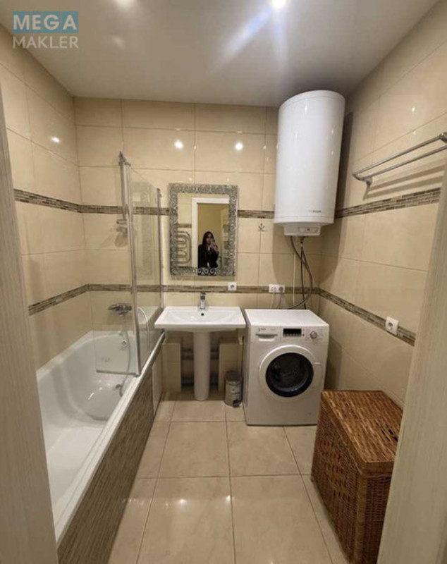 Оренда 2 кімнатної квартири, <a class="location-link" href="/kiev/" title="Недвижимость Київ">Київ</a>, <a class="location-link" href="/kiev/goloseevskij/" title="Недвижимость Голосіївський район">Голосіївський р-н</a>, Науки просп. (изображение 3)