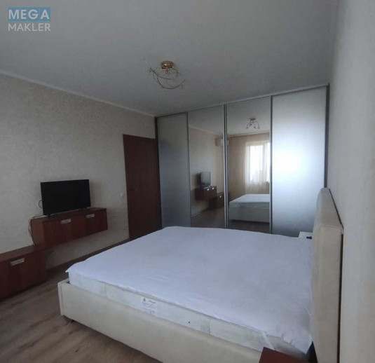 Оренда 3 кімнатної квартири, <a class="location-link" href="/kiev/" title="Недвижимость Київ">Київ</a>, <a class="location-link" href="/kiev/darnickij/" title="Недвижимость Дарницький район">Дарницький р-н</a>, Здолбуновская ул. (изображение 2)