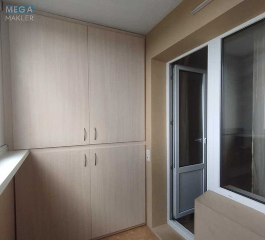 Оренда 3 кімнатної квартири, <a class="location-link" href="/kiev/" title="Недвижимость Київ">Київ</a>, <a class="location-link" href="/kiev/darnickij/" title="Недвижимость Дарницький район">Дарницький р-н</a>, Здолбуновская ул. (изображение 3)