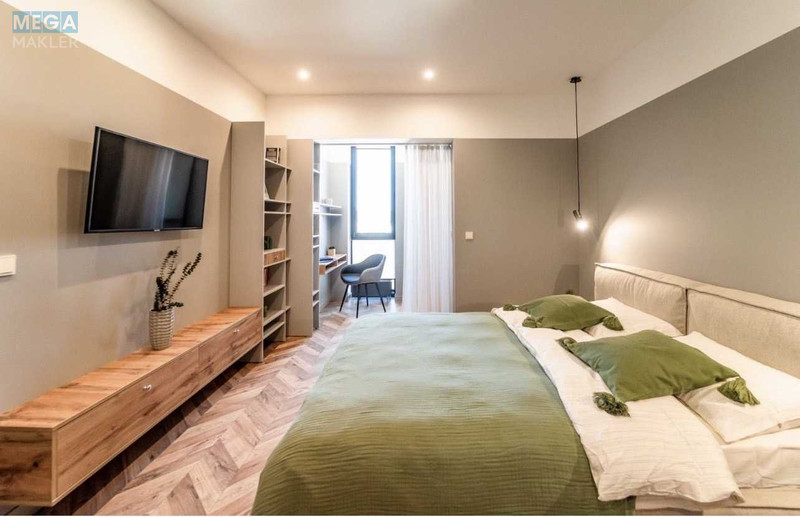 Оренда 3 кімнатної квартири, <a class="location-link" href="/kiev/" title="Недвижимость Київ">Київ</a>, <a class="location-link" href="/kiev/goloseevskij/" title="Недвижимость Голосіївський район">Голосіївський р-н</a>, Владимира Антоновича ул. (изображение 7)