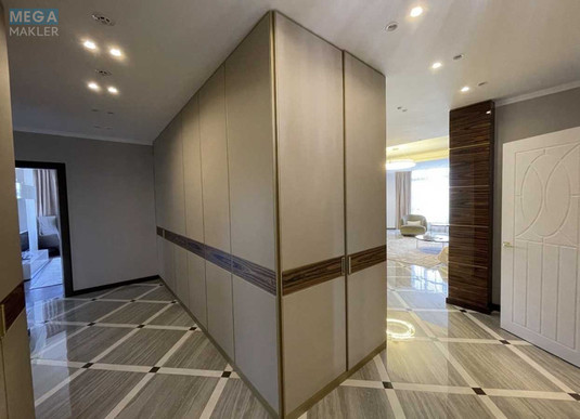 Продаж 4 кімнатної квартири (180/?/?), 9 пов. 25 пов. будинку, <a class="location-link" href="/kiev/" title="Недвижимость Київ">Київ</a>, <a class="location-link" href="/kiev/pecherskij/" title="Недвижимость Печерський район">Печерський р-н</a>, Болсуновская ул. (изображение 7)