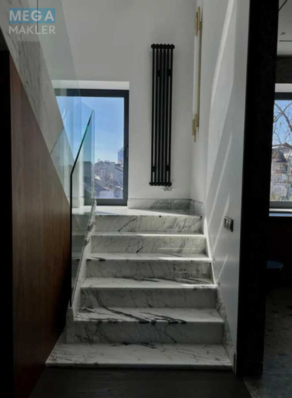 Продаж 6 кімнатної квартири (274/?/?), 5 пов. 5 пов. будинку, <a class="location-link" href="/kiev/" title="Недвижимость Київ">Київ</a>, <a class="location-link" href="/kiev/pecherskij/" title="Недвижимость Печерський район">Печерський р-н</a>, Академика Богомольца ул. (изображение 5)