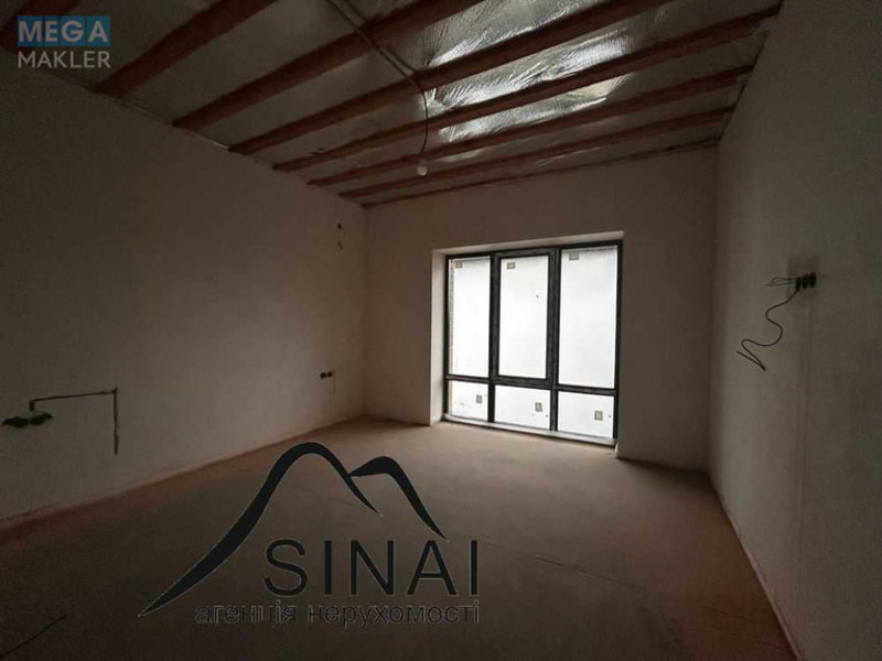 Продаж дома, 2&nbsp;поверху, 250&nbsp;кв.м, 4&nbsp;кімнати, ділянка 4,40&nbsp;сотки, <a class="location-link" href="/kiev/" title="Недвижимость Київ">Київ</a>, <a class="location-link" href="/kiev/svyatoshinskij/" title="Недвижимость Святошинський район">Святошинський р-н</a>, Михаила Чалого ул., 2 (изображение 8)