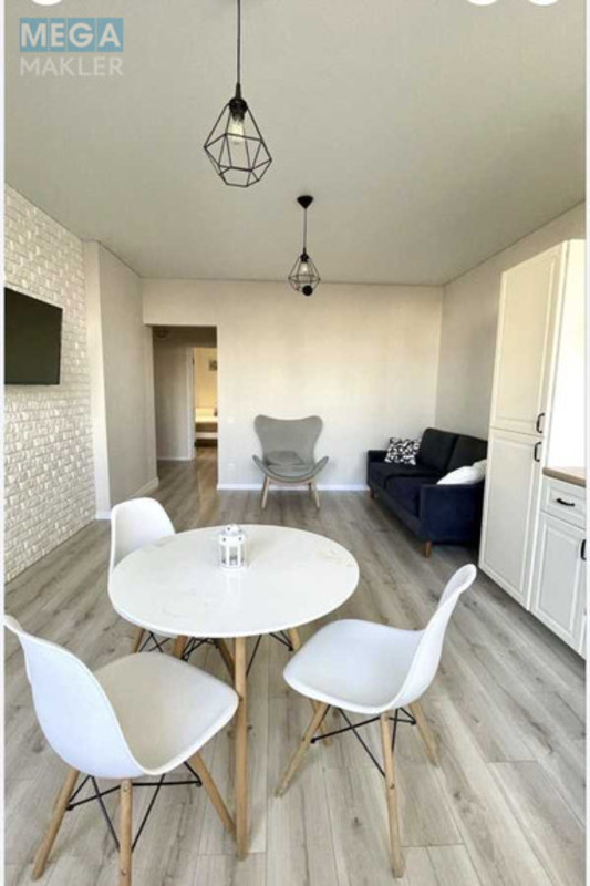 Оренда 3 кімнатної квартири, <a class="location-link" href="/kiev/" title="Недвижимость Київ">Київ</a>, <a class="location-link" href="/kiev/podolskij/" title="Недвижимость Подільський район">Подільський р-н</a>, Сергея Данченко ул. (изображение 4)