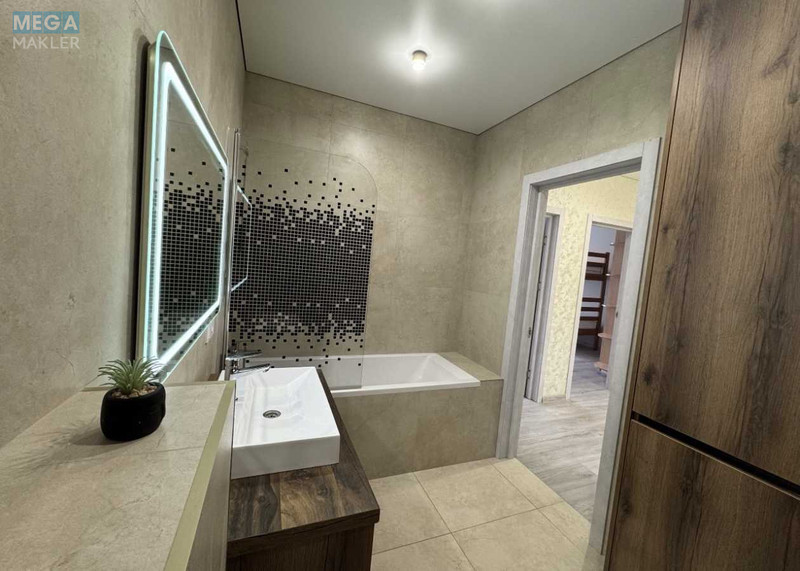 Оренда 3 кімнатної квартири, <a class="location-link" href="/kiev/" title="Недвижимость Київ">Київ</a>, <a class="location-link" href="/kiev/podolskij/" title="Недвижимость Подільський район">Подільський р-н</a>, Сырецко-садовая ул. (изображение 8)