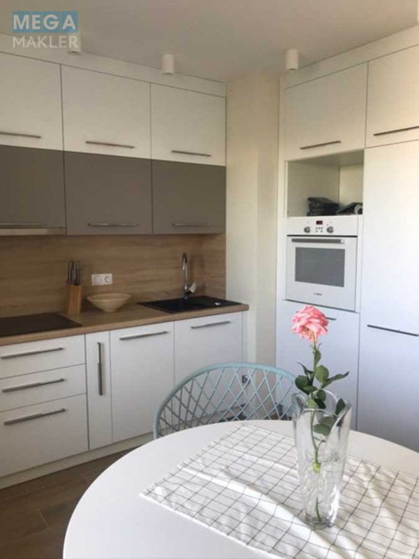 Оренда 1 кімнатної квартири, <a class="location-link" href="/kiev/" title="Недвижимость Київ">Київ</a>, <a class="location-link" href="/kiev/podolskij/" title="Недвижимость Подільський район">Подільський р-н</a>, Сергея Данченко вул., 28 (изображение 10)