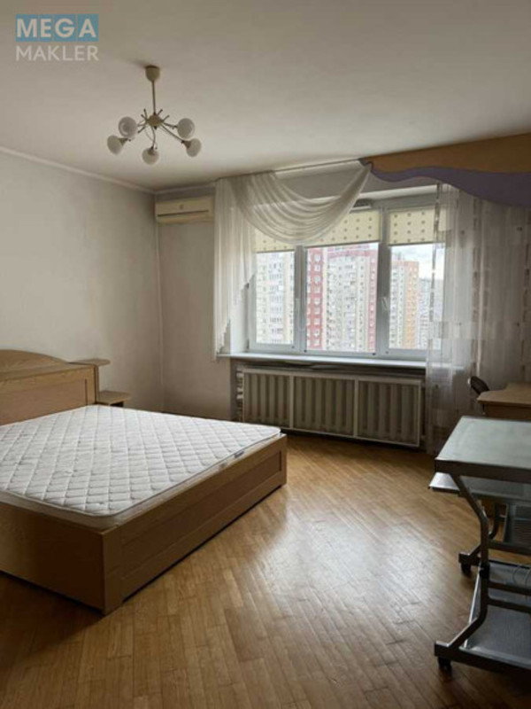 Оренда 3 кімнатної квартири, <a class="location-link" href="/kiev/" title="Недвижимость Київ">Київ</a>, <a class="location-link" href="/kiev/darnickij/" title="Недвижимость Дарницький район">Дарницький р-н</a>, Княжий Затон вул., 2/30 (изображение 4)