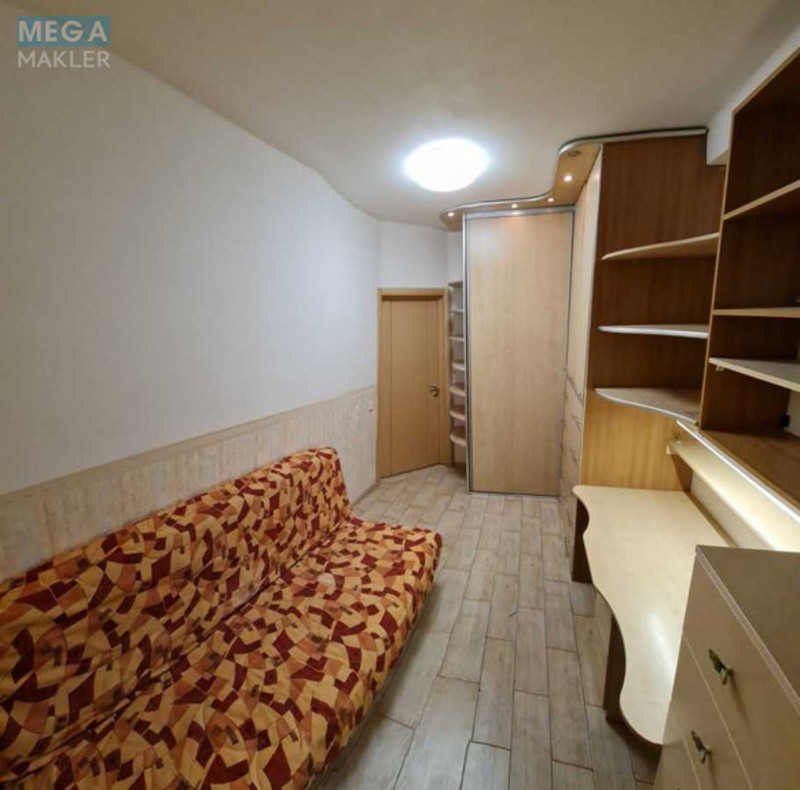 Оренда 3 кімнатної квартири, <a class="location-link" href="/kiev/" title="Недвижимость Київ">Київ</a>, <a class="location-link" href="/kiev/pecherskij/" title="Недвижимость Печерський район">Печерський р-н</a>, Михаила Бойчука ул., 13 (изображение 21)