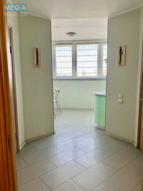 Продаж 2 кімнатної квартири (65/40/10), 17 пов. 23 пов. будинку, <a class="location-link" href="/kiev/" title="Недвижимость Київ">Київ</a>, <a class="location-link" href="/kiev/goloseevskij/" title="Недвижимость Голосіївський район">Голосіївський р-н</a>, Саперно-Слобідський проїзд, 22 (изображение 14)