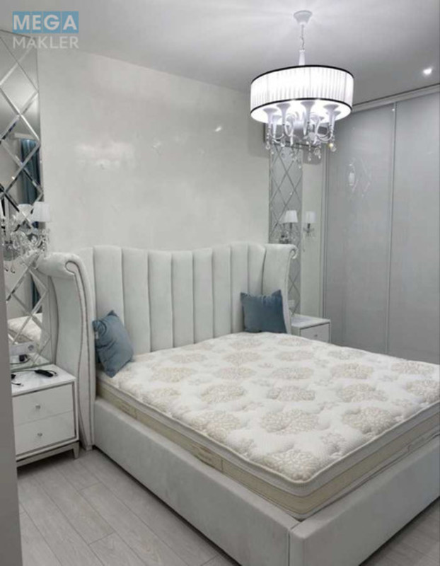 Оренда 3 кімнатної квартири, <a class="location-link" href="/kiev/" title="Недвижимость Київ">Київ</a>, <a class="location-link" href="/kiev/pecherskij/" title="Недвижимость Печерський район">Печерський р-н</a>, Джона Маккейна ул. (изображение 5)