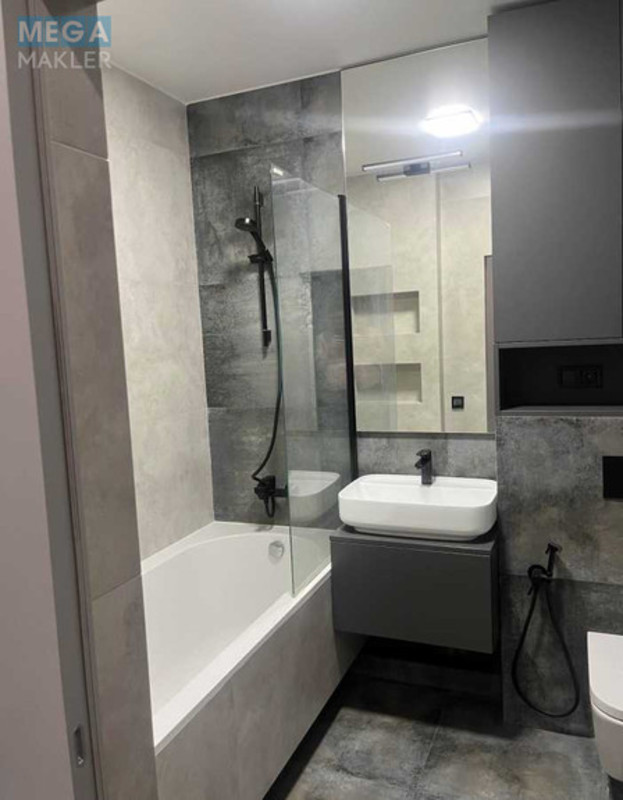 Оренда 3 кімнатної квартири, <a class="location-link" href="/kiev/" title="Недвижимость Київ">Київ</a>, <a class="location-link" href="/kiev/svyatoshinskij/" title="Недвижимость Святошинський район">Святошинський р-н</a>, Берестейский просп. (изображение 4)