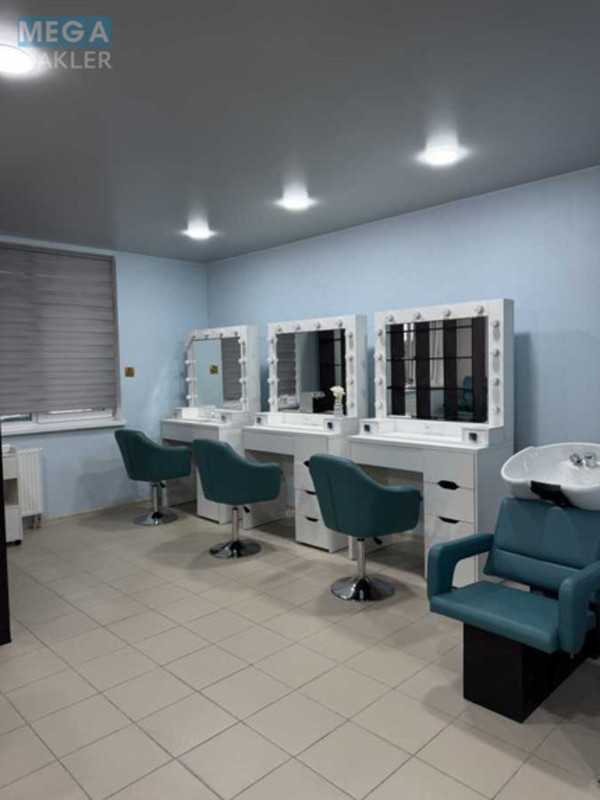 Оренда комерційної нерухомості, 67,60&nbsp;кв.м, <a class="location-link" href="/kiev/" title="Недвижимость Київ">Київ</a>, <a class="location-link" href="/kiev/shevchenkovskij/" title="Недвижимость Шевченківський район">Шевченківський р-н</a>, Данила Щербаківського вул., 52 (изображение 2)