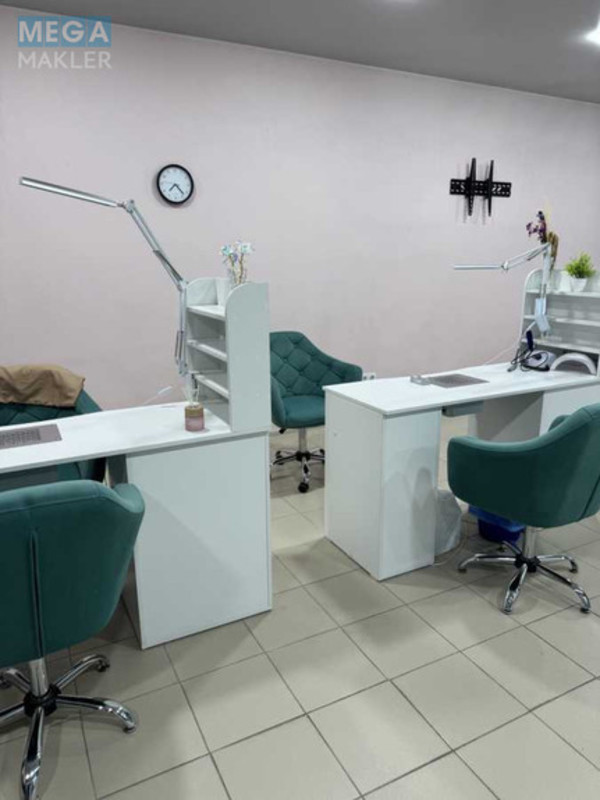 Оренда комерційної нерухомості, 67,60&nbsp;кв.м, <a class="location-link" href="/kiev/" title="Недвижимость Київ">Київ</a>, <a class="location-link" href="/kiev/shevchenkovskij/" title="Недвижимость Шевченківський район">Шевченківський р-н</a>, Данила Щербаківського вул., 52 (изображение 4)
