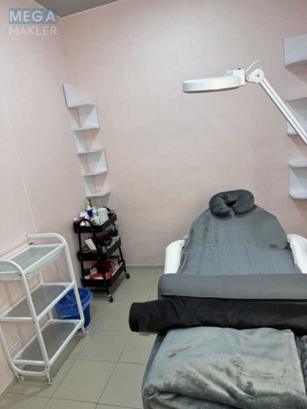 Оренда комерційної нерухомості, 67,60&nbsp;кв.м, <a class="location-link" href="/kiev/" title="Недвижимость Київ">Київ</a>, <a class="location-link" href="/kiev/shevchenkovskij/" title="Недвижимость Шевченківський район">Шевченківський р-н</a>, Данила Щербаківського вул., 52 (изображение 9)