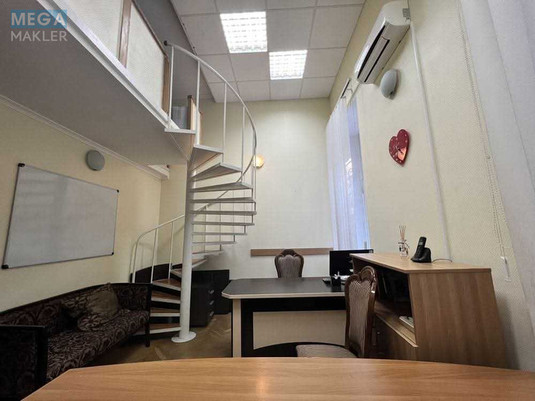 Продаж 3 кімнатної квартири (110/60/15), 1 пов. 4 пов. будинку, <a class="location-link" href="/kiev/" title="Недвижимость Київ">Київ</a>, <a class="location-link" href="/kiev/pecherskij/" title="Недвижимость Печерський район">Печерський р-н</a>, Ольгинська вул., 2/1 (изображение 6)