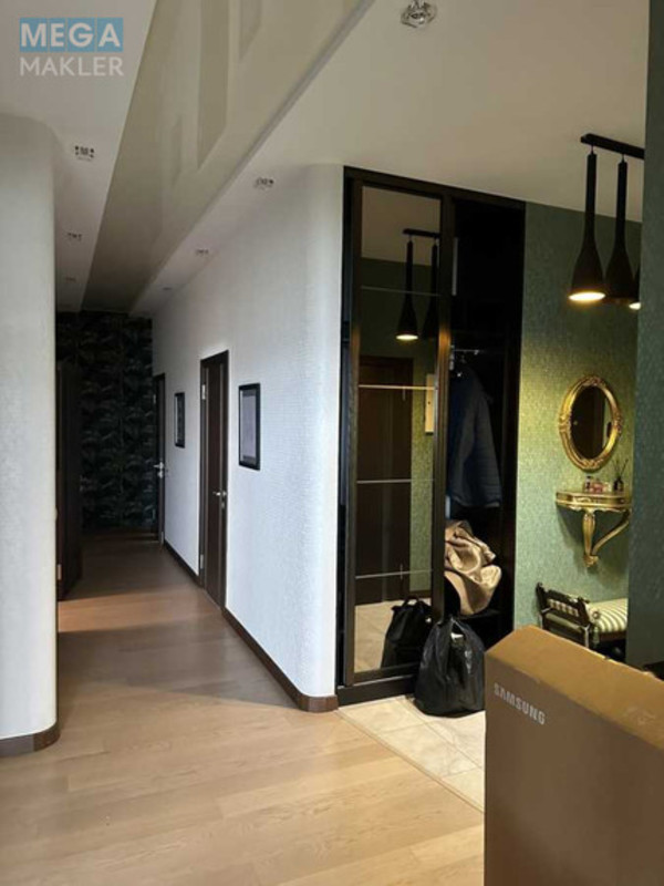 Оренда 4 кімнатні квартири, <a class="location-link" href="/kiev/" title="Недвижимость Київ">Київ</a>, <a class="location-link" href="/kiev/solomenskij/" title="Недвижимость Солом'янський район">Солом'янський р-н</a>, Генерала Шаповала вул., 2а (изображение 2)