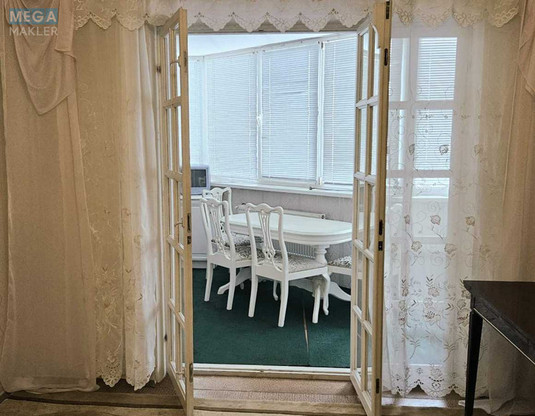 Оренда 3 кімнатної квартири, <a class="location-link" href="/kiev/" title="Недвижимость Київ">Київ</a>, <a class="location-link" href="/kiev/svyatoshinskij/" title="Недвижимость Святошинський район">Святошинський р-н</a>, Підлісна вул., 6 (изображение 3)