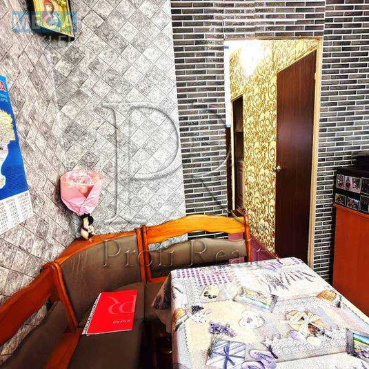 Продаж 1 кімнатної квартири (38/19/8), 1 пов. 9 пов. будинку, <a class="location-link" href="/kiev/" title="Недвижимость Київ">Київ</a>, <a class="location-link" href="/kiev/svyatoshinskij/" title="Недвижимость Святошинський район">Святошинський р-н</a>, Булгакова вулиця, 8А (изображение 6)