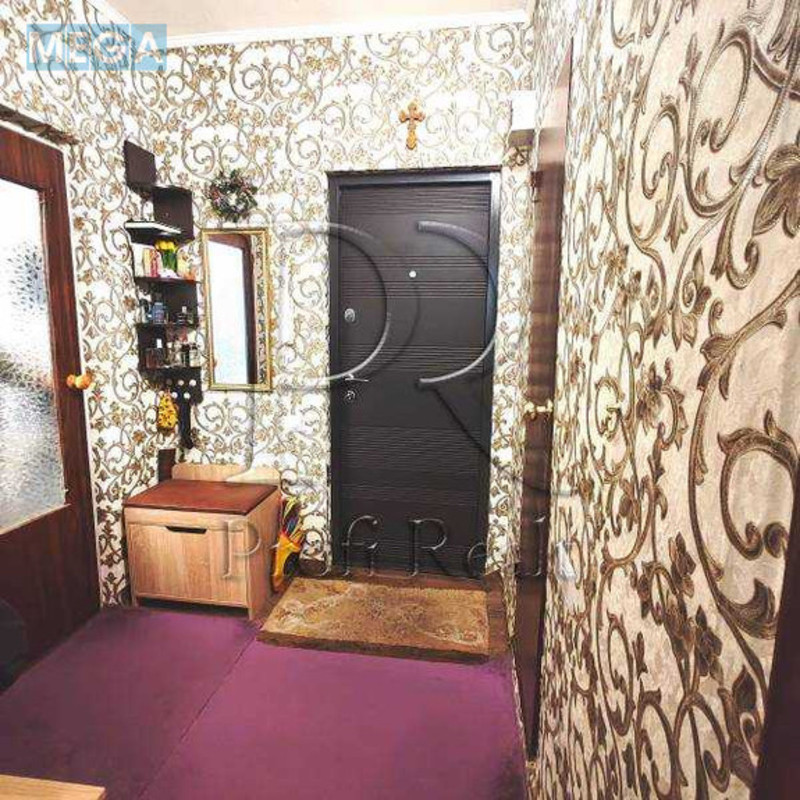 Продаж 1 кімнатної квартири (38/19/8), 1 пов. 9 пов. будинку, <a class="location-link" href="/kiev/" title="Недвижимость Київ">Київ</a>, <a class="location-link" href="/kiev/svyatoshinskij/" title="Недвижимость Святошинський район">Святошинський р-н</a>, Булгакова вулиця, 8А (изображение 9)