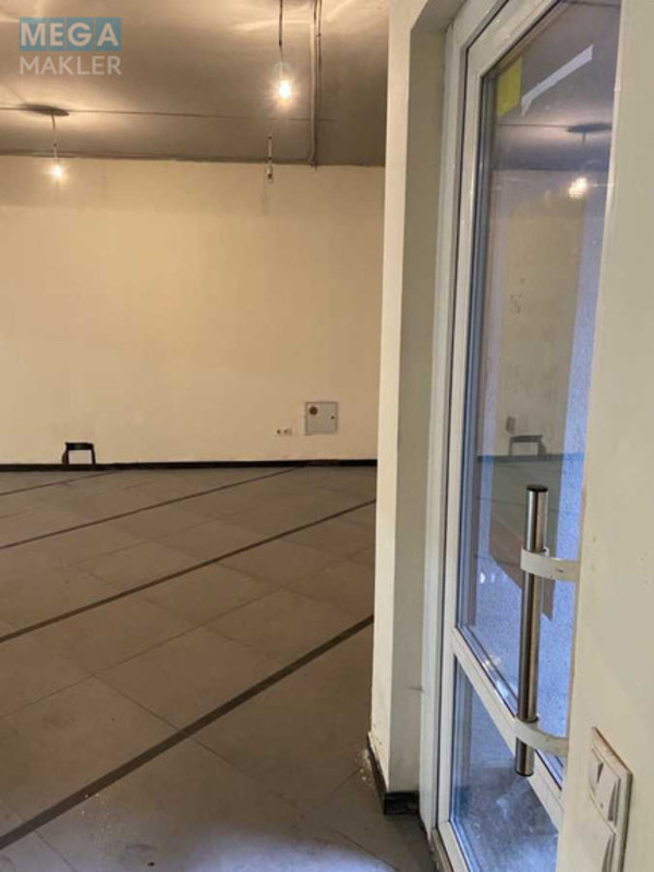 Продаж комерційної нерухомості, 136,90&nbsp;кв.м, под магазин, <a class="location-link" href="/ivano-frankovsk/" title="Недвижимость Івано-Франківськ">Івано-Франківськ</a>, вул.Залізнична, 49 (изображение 10)