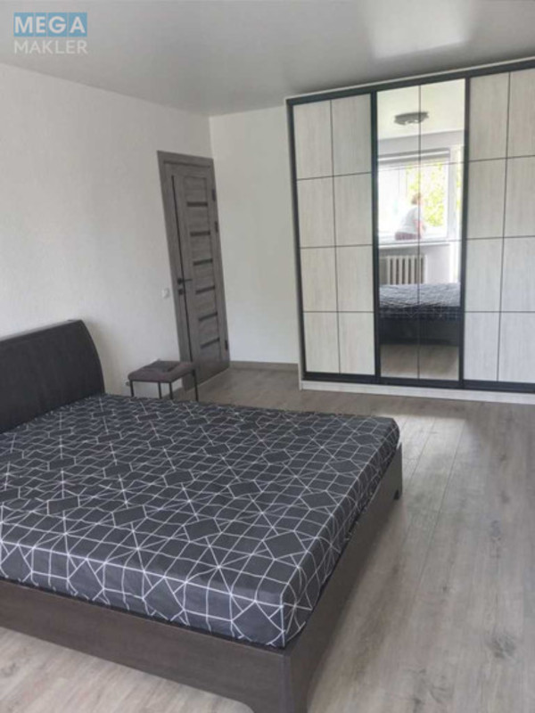 Оренда 1 кімнатної квартири, <a class="location-link" href="/kiev/" title="Недвижимость Київ">Київ</a>, <a class="location-link" href="/kiev/svyatoshinskij/" title="Недвижимость Святошинський район">Святошинський р-н</a>, Кольцова бульв., 15а (изображение 12)