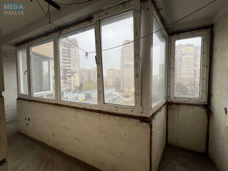 Продаж 1 кімнатної квартири (33/13/6), 4 пов. 10 пов. будинку, <a class="location-link" href="/kiev/" title="Недвижимость Київ">Київ</a>, <a class="location-link" href="/kiev/desnyanskij/" title="Недвижимость Деснянський район">Деснянський р-н</a>, Константина Данькевича ул., 7А (изображение 4)