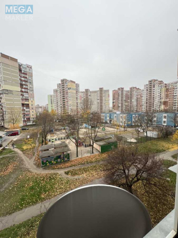 Продаж 1 кімнатної квартири (33/13/6), 4 пов. 10 пов. будинку, <a class="location-link" href="/kiev/" title="Недвижимость Київ">Київ</a>, <a class="location-link" href="/kiev/desnyanskij/" title="Недвижимость Деснянський район">Деснянський р-н</a>, Константина Данькевича ул., 7А (изображение 11)