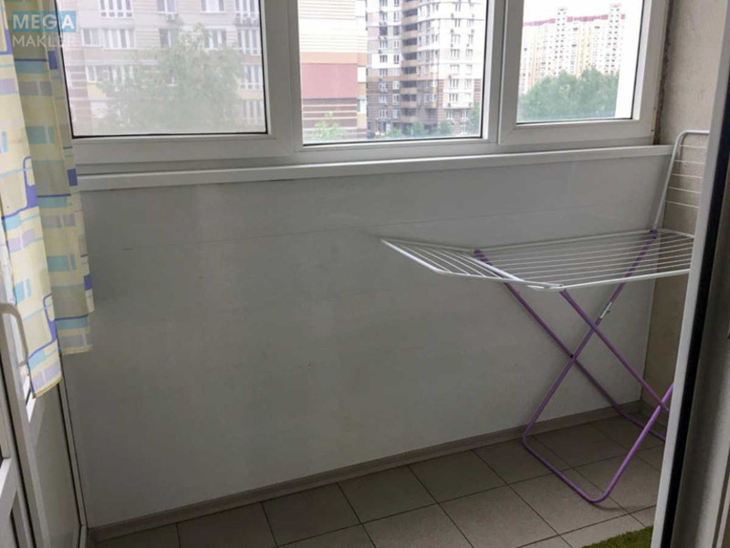 Оренда 1 кімнатної квартири, <a class="location-link" href="/kiev/" title="Недвижимость Київ">Київ</a>, <a class="location-link" href="/kiev/darnickij/" title="Недвижимость Дарницький район">Дарницький р-н</a>, Анни Ахматової вул., 28 (изображение 12)