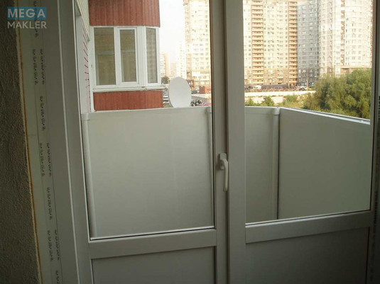 Оренда 1 кімнатної квартири, <a class="location-link" href="/kiev/" title="Недвижимость Київ">Київ</a>, <a class="location-link" href="/kiev/darnickij/" title="Недвижимость Дарницький район">Дарницький р-н</a>, Анни Ахматової вул., 28 (изображение 13)