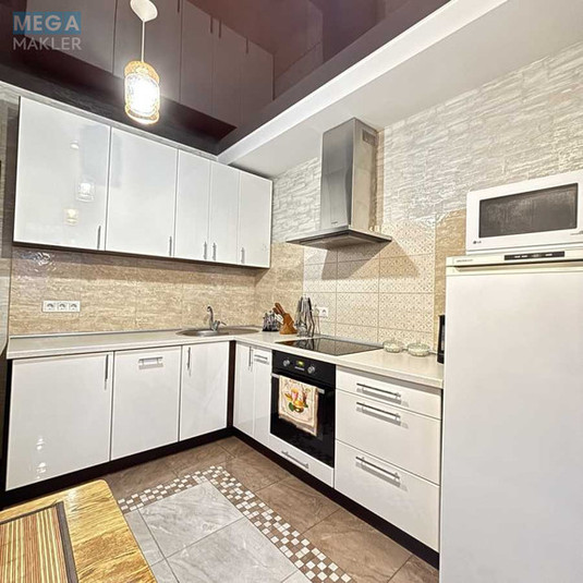 Оренда 3 кімнатної квартири, <a class="location-link" href="/kiev/" title="Недвижимость Київ">Київ</a>, <a class="location-link" href="/kiev/solomenskij/" title="Недвижимость Солом'янський район">Солом'янський р-н</a>, Гарматна вул., 38 (изображение 2)