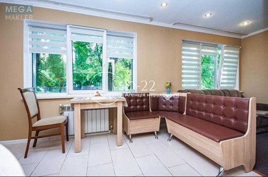 Продаж 3 кімнатної квартири (106/52/29), 1 пов. 5 пов. будинку, <a class="location-link" href="/kiev/" title="Недвижимость Київ">Київ</a>, <a class="location-link" href="/kiev/goloseevskij/" title="Недвижимость Голосіївський район">Голосіївський р-н</a>, Науки проспект, 86 (изображение 9)