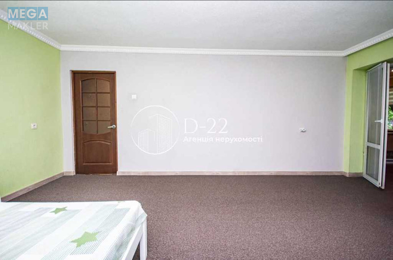 Продаж 3 кімнатної квартири (106/52/29), 1 пов. 5 пов. будинку, <a class="location-link" href="/kiev/" title="Недвижимость Київ">Київ</a>, <a class="location-link" href="/kiev/goloseevskij/" title="Недвижимость Голосіївський район">Голосіївський р-н</a>, Науки проспект, 86 (изображение 13)