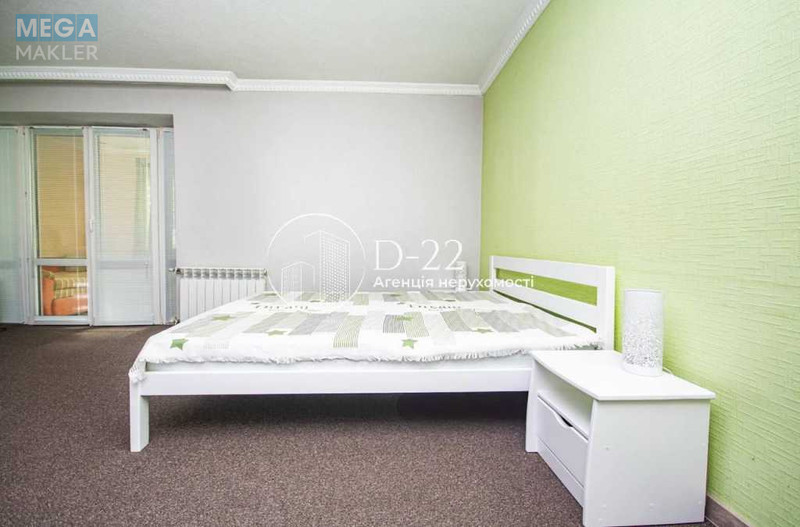 Продаж 3 кімнатної квартири (106/52/29), 1 пов. 5 пов. будинку, <a class="location-link" href="/kiev/" title="Недвижимость Київ">Київ</a>, <a class="location-link" href="/kiev/goloseevskij/" title="Недвижимость Голосіївський район">Голосіївський р-н</a>, Науки проспект, 86 (изображение 15)