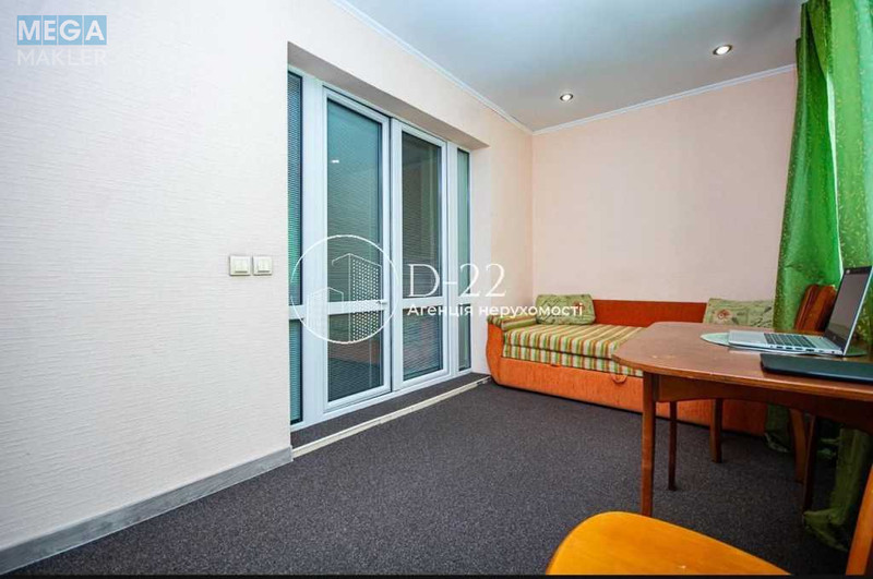 Продаж 3 кімнатної квартири (106/52/29), 1 пов. 5 пов. будинку, <a class="location-link" href="/kiev/" title="Недвижимость Київ">Київ</a>, <a class="location-link" href="/kiev/goloseevskij/" title="Недвижимость Голосіївський район">Голосіївський р-н</a>, Науки проспект, 86 (изображение 18)