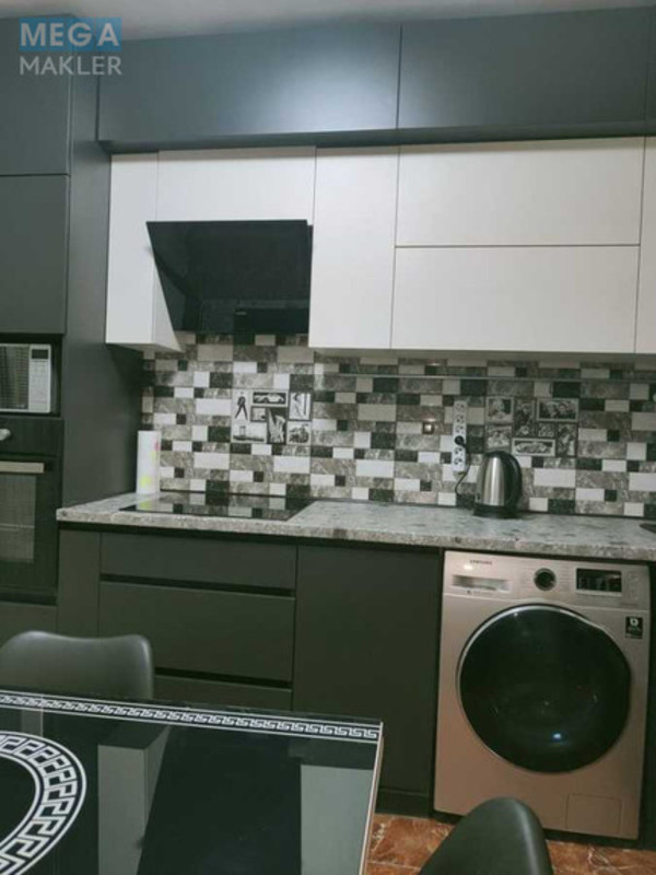 Оренда 3 кімнатної квартири, <a class="location-link" href="/odessa/" title="Недвижимость Одеса">Одеса</a>, <a class="location-link" href="/odessa/suvorovskij/" title="Недвижимость Суворовський район">Суворовський р-н</a>, Паустовского, 31 (изображение 5)