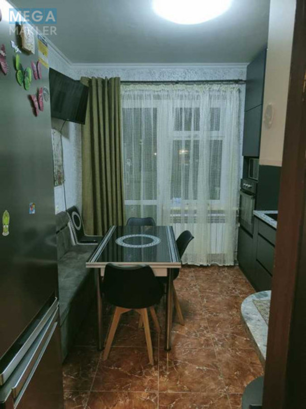 Оренда 3 кімнатної квартири, <a class="location-link" href="/odessa/" title="Недвижимость Одеса">Одеса</a>, <a class="location-link" href="/odessa/suvorovskij/" title="Недвижимость Суворовський район">Суворовський р-н</a>, Паустовского, 31 (изображение 11)