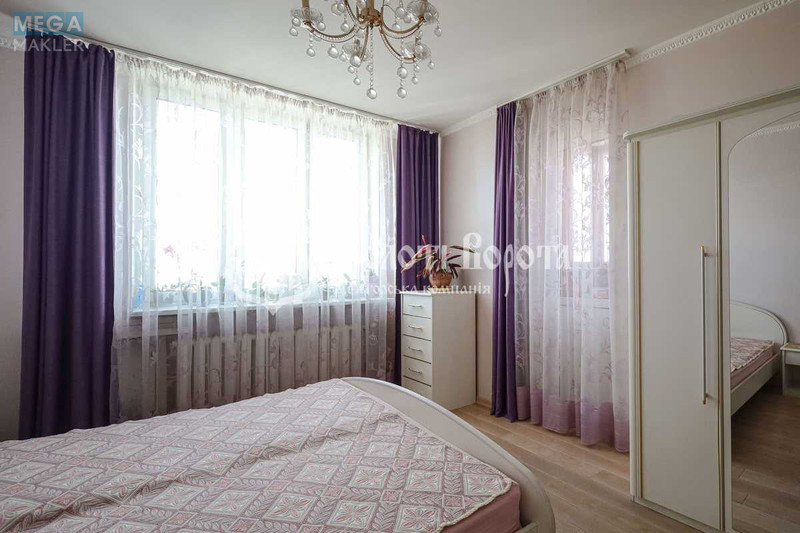 Продаж 4 кімнатної квартири (142/84/14,6), 20 пов. 27 пов. будинку, <a class="location-link" href="/kiev/" title="Недвижимость Київ">Київ</a>, <a class="location-link" href="/kiev/darnickij/" title="Недвижимость Дарницький район">Дарницький р-н</a>, Срібнокільська вул., 1 (изображение 11)