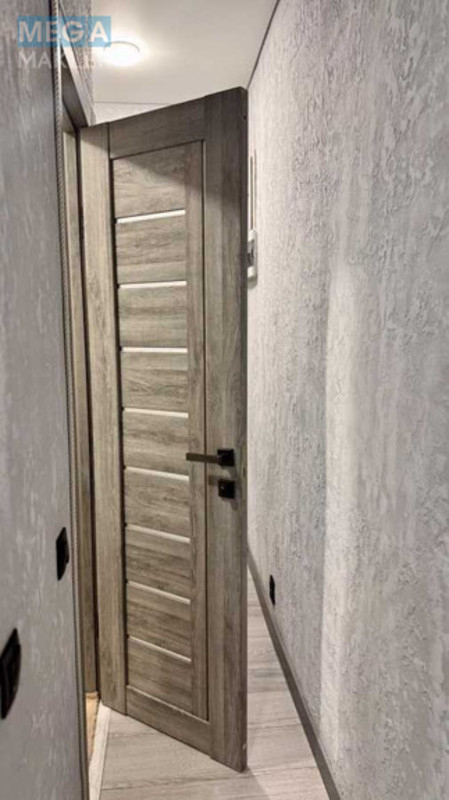 Продаж 1 кімнатної квартири (15/5/?), 2 пов. 5 пов. будинку, <a class="location-link" href="/kiev/" title="Недвижимость Київ">Київ</a>, <a class="location-link" href="/kiev/shevchenkovskij/" title="Недвижимость Шевченківський район">Шевченківський р-н</a>, Дегтярівська вул., 55 (изображение 4)