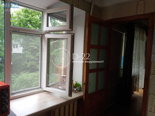 Продаж 3 кімнатної квартири (63/41/8), 4 пов. 8 пов. будинку, <a class="location-link" href="/kiev/" title="Недвижимость Київ">Київ</a>, <a class="location-link" href="/kiev/pecherskij/" title="Недвижимость Печерський район">Печерський р-н</a>, Новогоспітальна вулиця, 5 (изображение 12)