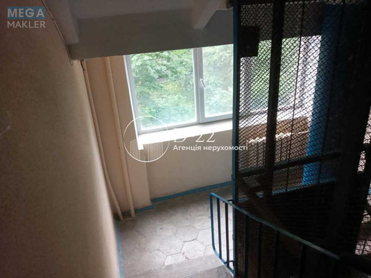 Продаж 3 кімнатної квартири (63/41/8), 4 пов. 8 пов. будинку, <a class="location-link" href="/kiev/" title="Недвижимость Київ">Київ</a>, <a class="location-link" href="/kiev/pecherskij/" title="Недвижимость Печерський район">Печерський р-н</a>, Новогоспітальна вулиця, 5 (изображение 16)