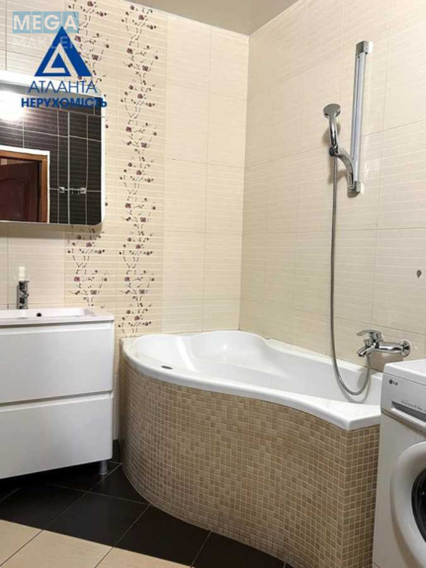 Продаж 2 кімнатної квартири (70,2/35/11), 8 пов. 9 пов. будинку, <a class="location-link" href="/lutsk/" title="Недвижимость Луцьк">Луцьк</a>, Героїв добровольців, 4в (изображение 10)