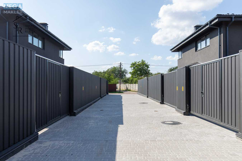 Продаж дома, 2&nbsp;поверху, 147&nbsp;кв.м, 5&nbsp;кімнат, ділянка 4&nbsp;сотки, <a class="location-link" href="/kiev/" title="Недвижимость Київ">Київ</a>, <a class="location-link" href="/kiev/solomenskij/" title="Недвижимость Солом'янський район">Солом'янський р-н</a>, Садовый пер., 35/72 (изображение 16)