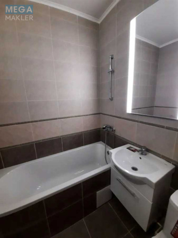 Продаж 2 кімнатної квартири (69,2/28/16), 9 пов. 16 пов. будинку, <a class="location-link" href="/kiev/" title="Недвижимость Київ">Київ</a>, <a class="location-link" href="/kiev/svyatoshinskij/" title="Недвижимость Святошинський район">Святошинський р-н</a>, Берестейський просп., 65Б (изображение 10)