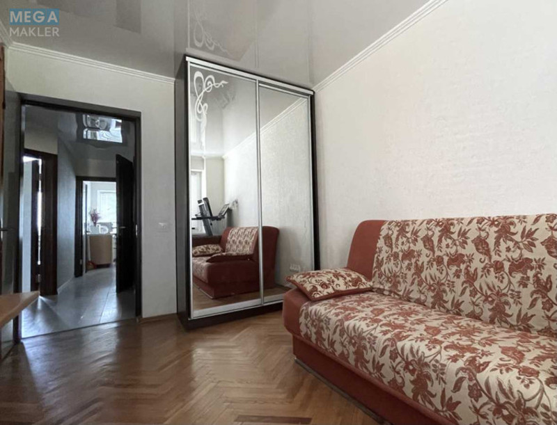 Оренда 3 кімнатної квартири, <a class="location-link" href="/kiev/" title="Недвижимость Київ">Київ</a>, <a class="location-link" href="/kiev/pecherskij/" title="Недвижимость Печерський район">Печерський р-н</a>, Ивана Марьяненко ул., 13 (изображение 13)