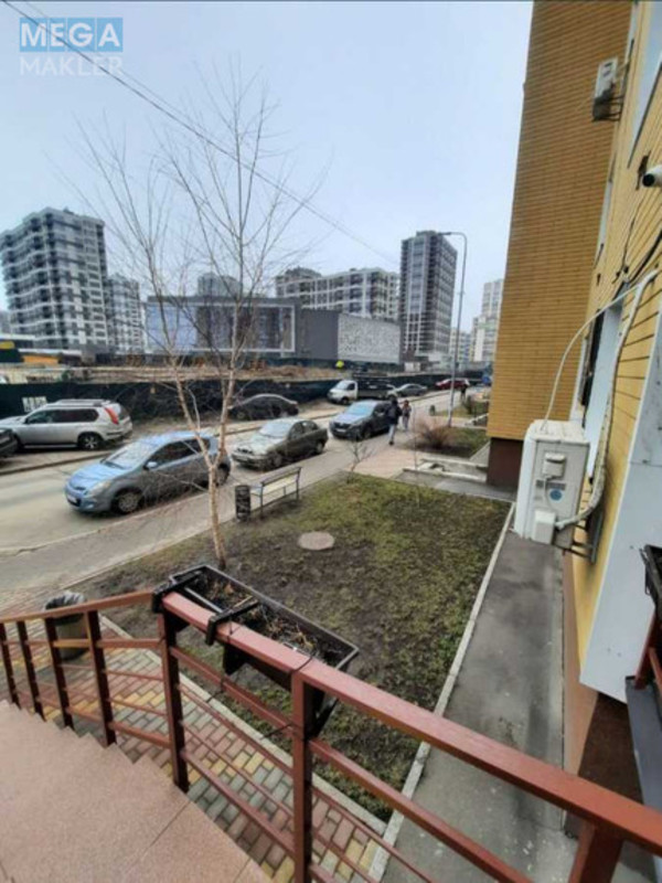 Продаж 6 кімнатної квартири (175/110/30), 1 пов. 25 пов. будинку, <a class="location-link" href="/kiev/" title="Недвижимость Київ">Київ</a>, <a class="location-link" href="/kiev/podolskij/" title="Недвижимость Подільський район">Подільський р-н</a>, Сергея Данченко ул., 3 (изображение 6)