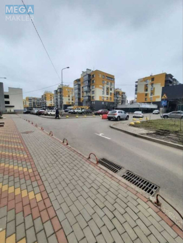 Продаж 6 кімнатної квартири (175/110/30), 1 пов. 25 пов. будинку, <a class="location-link" href="/kiev/" title="Недвижимость Київ">Київ</a>, <a class="location-link" href="/kiev/podolskij/" title="Недвижимость Подільський район">Подільський р-н</a>, Сергея Данченко ул., 3 (изображение 8)